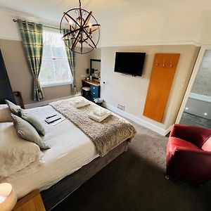 Deluxe King or Twin Room